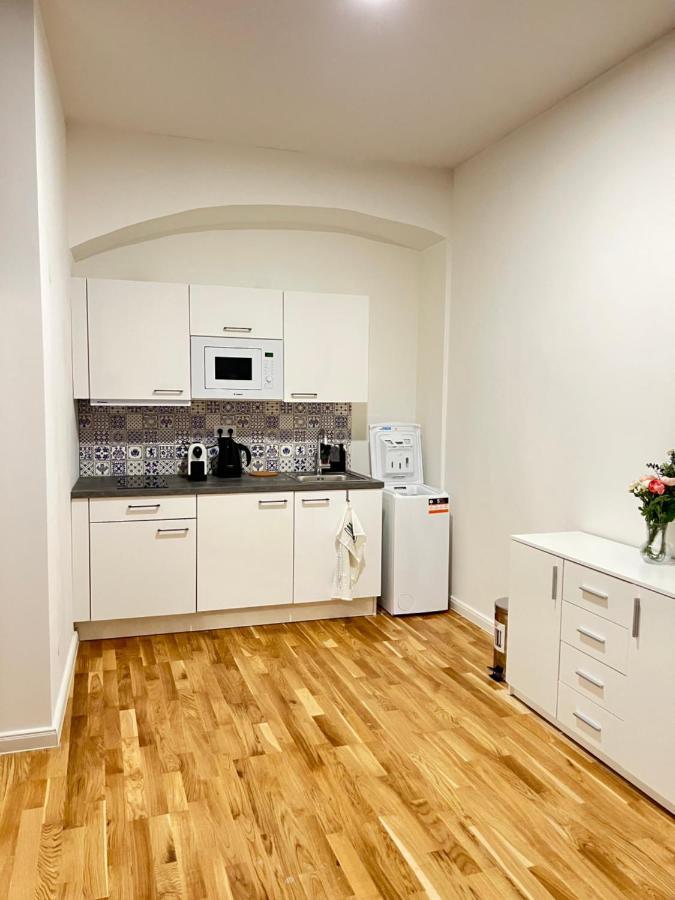 New Apartments Chain Florenc Prag Exteriör bild